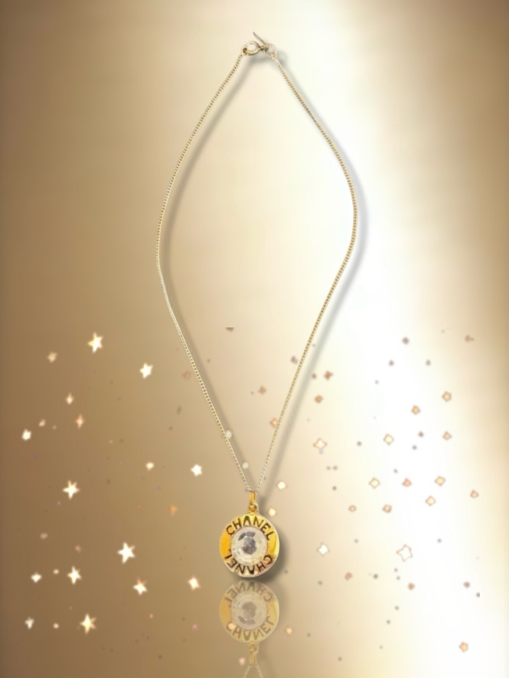 💗VINTAGE CHANEL With ”CHANEL” Filigree Gold-Plated Pendant Necklace • 16-Inch